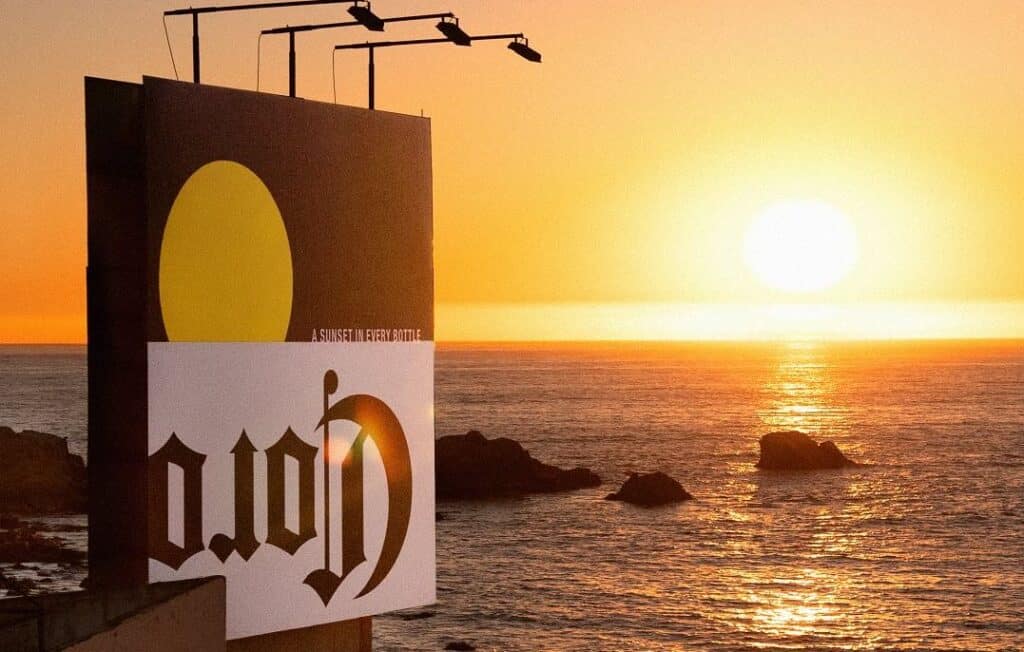Campagna di Corona il logo capovolto diventa un tramonto