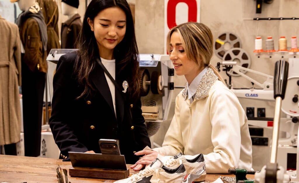 Google Pixel porta l’AI di Gemini nelle boutique Golden Goose
